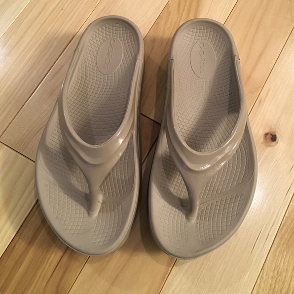 Oofos Oomega OOlala Recovery Sandal, Women’s,Nomad Color, Size 6 - Picture 2 of 8